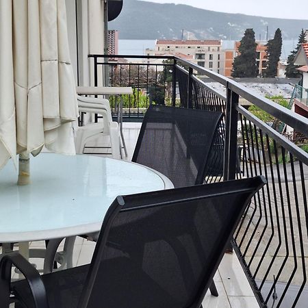 Apartments Lena Herceg Novi Buitenkant foto